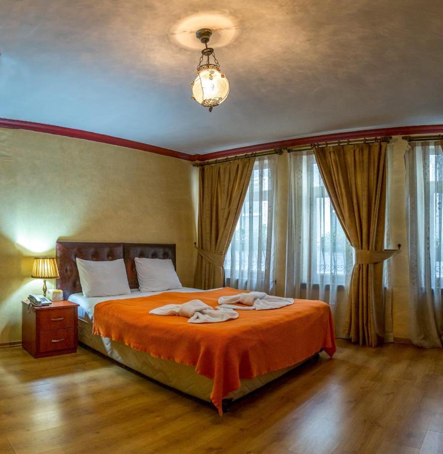 Istanbul Irish Hotel Exterior photo